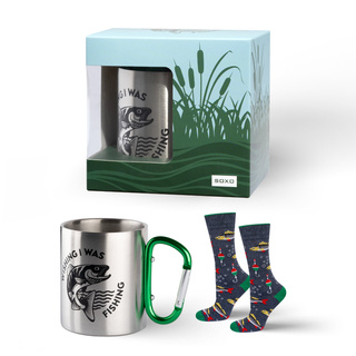 Set mit 1x lustigen Herrensocken + 1x Tasse Fische in einzigartiger Verpackung | SOXO