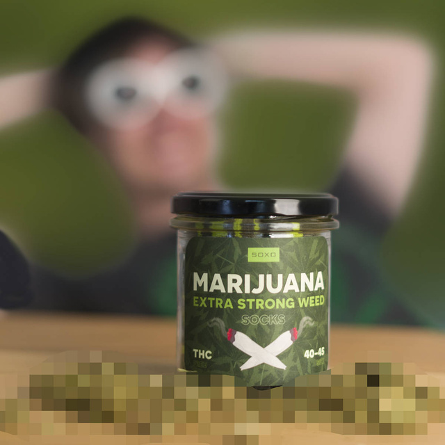 Grüne Socken im Glas